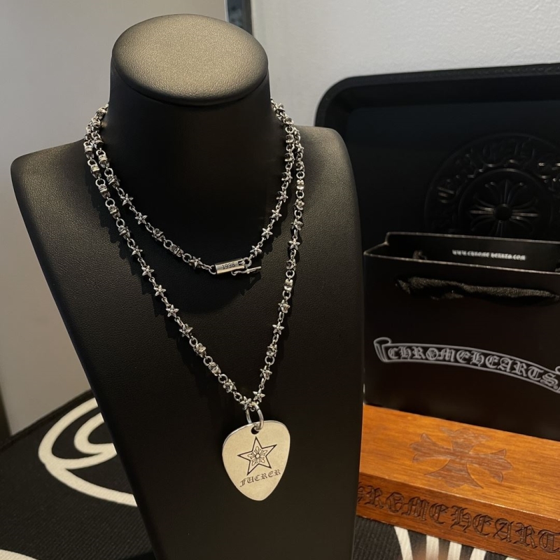 Ch*0me He**ts necklaces